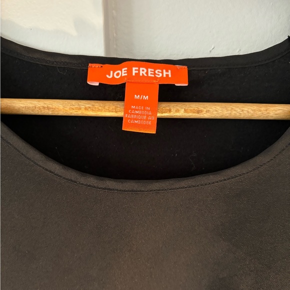 💙Joe Fresh Black T-shirt - Picture 3 of 3